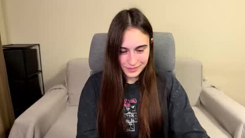 Snapshot of alicekollt chatting on 02-25-26, 10:52 alicekollt online show from 02-25-26, 10:52