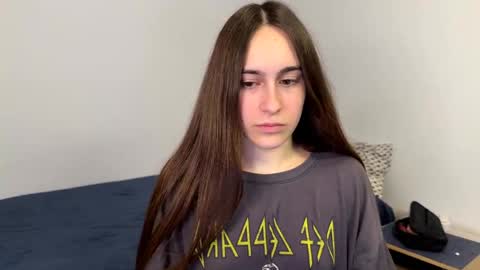 Snapshot of alicekollt chatting on 04-21-26, 02:51 alicekollt online show from 04-21-26, 02:51