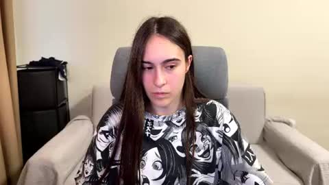 Snapshot of alicekollt chatting on 06-11-26, 01:49 alicekollt online show from 06-11-26, 01:49