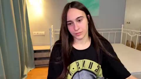Snapshot of alicekollt chatting on 06-14-26, 02:24 alicekollt online show from 06-14-26, 02:24