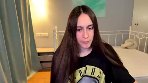 Snapshot of alicekollt chatting on 06-14-26, 10:12 alicekollt online show from 06-14-26, 10:12