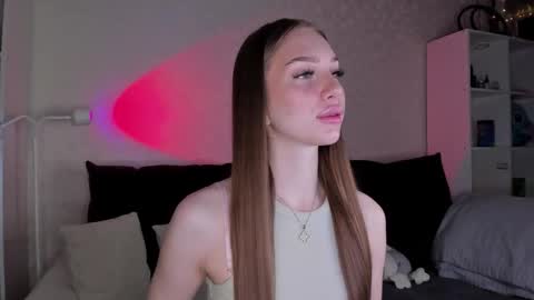 Alice online show from 11-21-25, 04:44