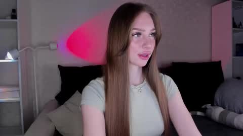 Alice online show from 11-22-25, 04:22