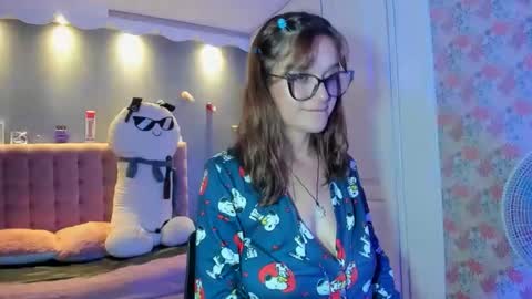 Alice online show from 03-18-26, 02:09