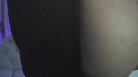 Snapshot of alicelevine chatting on 10-16-25, 04:02 AliceLevine online show from 10-16-25, 04:02