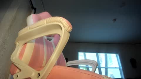 Snapshot of alicelighthouse chatting on 01-12-25, 09:08 Alice Lighthouse online show from 01-12-25, 09:08