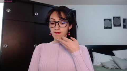 Snapshot of alicelove75 chatting on 07-14-26, 10:04 alicelove75 online show from 07-14-26, 10:04