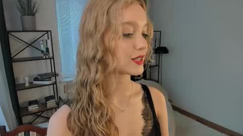 Serena online show from 03-05-26, 12:01