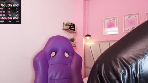 alicemillerr_ online show from 12-02-24, 07:05