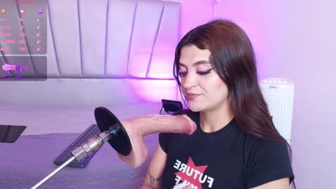 alicemillerr_ online show from 01-13-25, 07:10