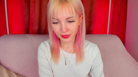 Snapshot of alicemonro chatting on 03-08-26, 02:04 alicemonro online show from 03-08-26, 02:04