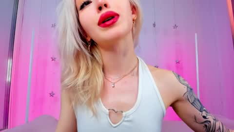 alicemonro online show from 04-11-26, 02:49