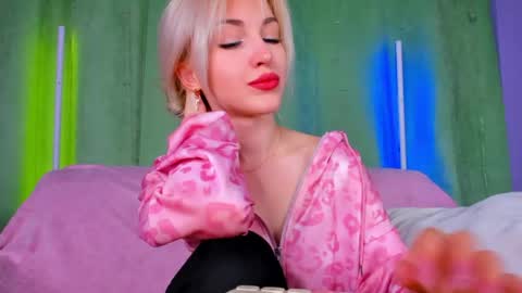 alicemonro online show from 05-14-26, 01:23