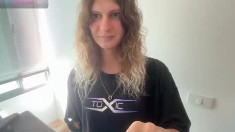 AlicePinkhead online show from 02-05-26, 07:57