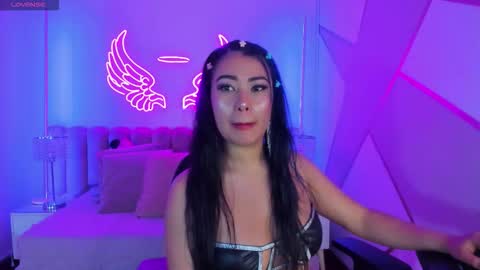 Snapshot of alices_kingsley chatting on 02-23-26, 02:36 Alice online show from 02-23-26, 02:36