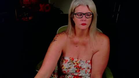 Alices Curiosity online show from 04-02-26, 02:20