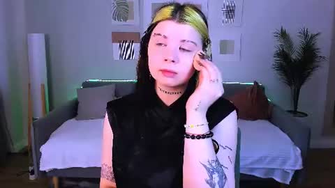 Your dear Alice online show from 06-14-26, 11:12