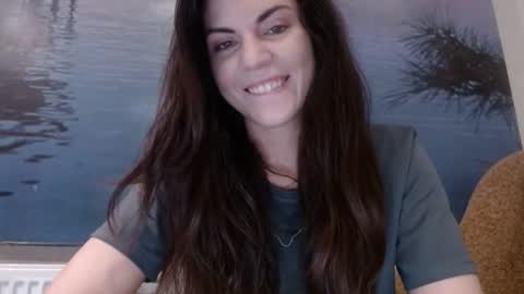 Snapshot of alicetailorrr chatting on 10-26-25, 10:47 AliceTailorrr online show from 10-26-25, 10:47