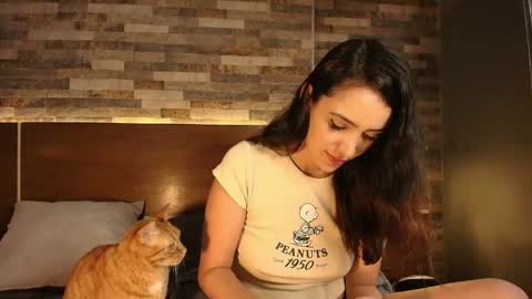 Snapshot of alicewillow chatting on 05-14-26, 10:05 Alice online show from 05-14-26, 10:05