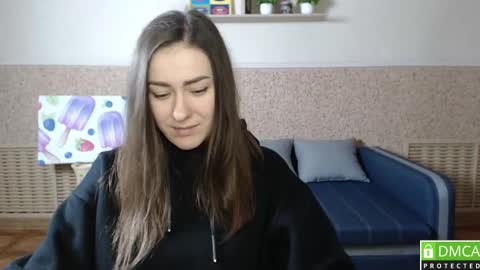 Snapshot of alicewonderful22 chatting on 02-27-25, 01:07 Alice online show from 02-27-25, 01:07