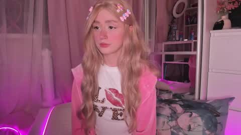 from wonderland online show from 11-26-25, 03:57