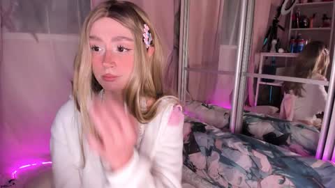 Snapshot of alicexbae chatting on 02-20-26, 03:12 from wonderland online show from 02-20-26, 03:12