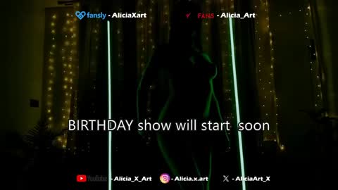 Snapshot of alicia_art_ chatting on 04-25-26, 02:14 Alicia online show from 04-25-26, 02:14