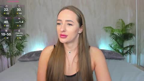 Mia online show from 02-06-25, 02:22