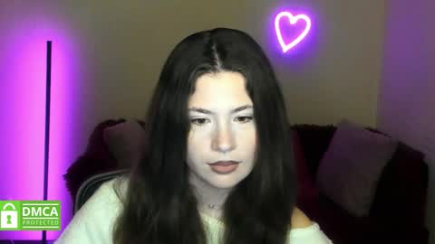 Snapshot of alicia_folow chatting on 11-26-25, 12:28 Alicia online show from 11-26-25, 12:28