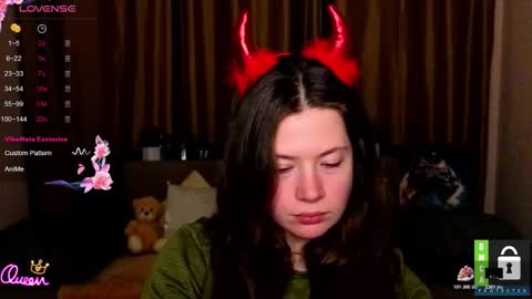 Snapshot of alicia_folow chatting on 02-17-26, 06:36 Alicia online show from 02-17-26, 06:36