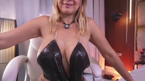 Alicia Lang online show from 03-24-26, 08:58