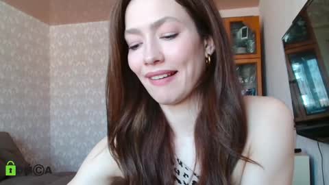 Alicia online show from 03-06-25, 08:08