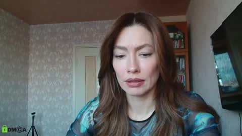 Alicia online show from 10-22-25, 04:46