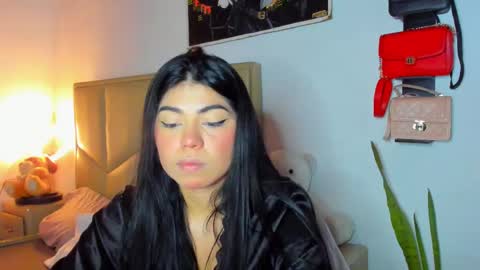 aliciabiden online show from 10-20-25, 04:24