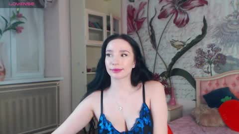 Veronica online show from 02-20-25, 05:07