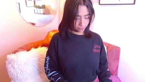 aliciacute    online show from 10-13-25, 07:47