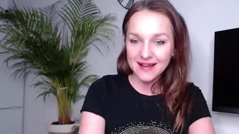 Alicia online show from 02-10-25, 03:32