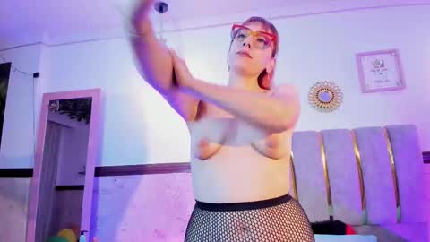  Alicia  online show from 11-14-25, 11:53