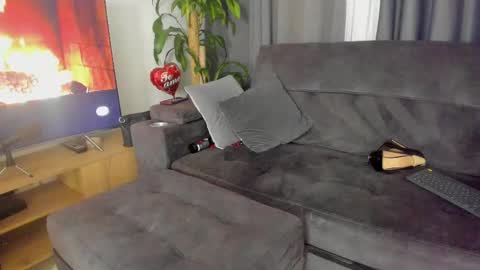 Snapshot of aliciawonderxx chatting on 02-26-25, 05:53 aliciawonderxx online show from 02-26-25, 05:53