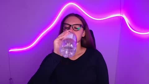 Alicie online show from 09-11-25, 05:07