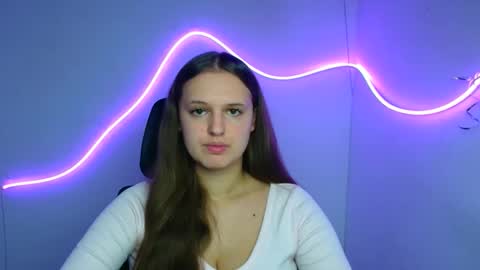 Snapshot of alicie_dream_ chatting on 09-27-25, 11:15 Alicie online show from 09-27-25, 11:15