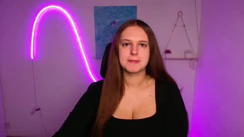 Snapshot of alicie_dream_ chatting on 10-11-25, 05:28 Alicie online show from 10-11-25, 05:28