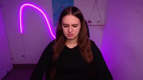 Snapshot of alicie_dream_ chatting on 11-06-25, 12:17 Alicie online show from 11-06-25, 12:17