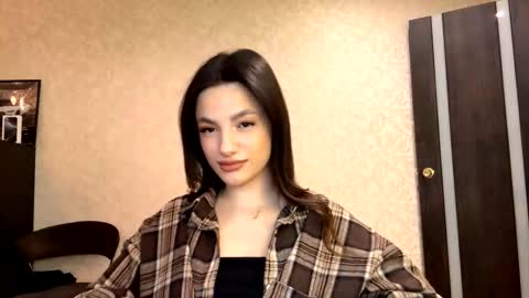 Niki online show from 03-15-26, 02:23