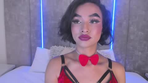 Snapshot of alidiaz__ chatting on 02-10-25, 10:51 Ali Diaz online show from 02-10-25, 10:51