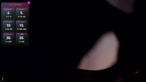 Snapshot of alien_art_lover chatting on 10-26-25, 09:21 Mia online show from 10-26-25, 09:21