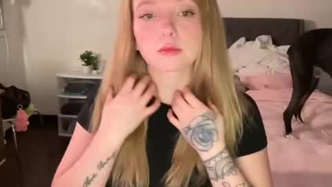 Snapshot of aliencowgirl444 chatting on 04-14-26, 01:22 spaceprincess online show from 04-14-26, 01:22