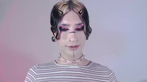     online show from 01-02-25, 02:33