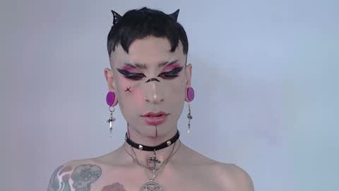     online show from 10-02-25, 02:18