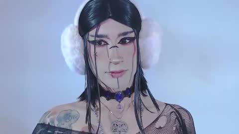     online show from 05-12-26, 12:19